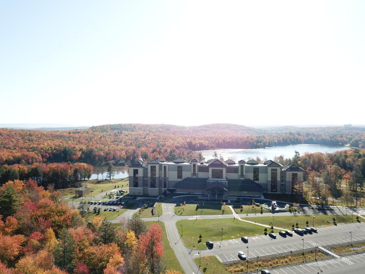 Yo1 Longevity & Health Resorts, Catskills Monticello Exterior photo